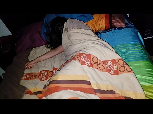 ❤️ Stepson berači svojo mlado mačeho, medtem ko ona spi. ❤ Sex video pri nas sl.sexvideogif.ru ️❤